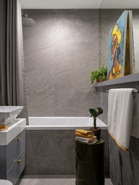 Как дизайнеры делают для себя: 5 ванных комнат из квартир профи