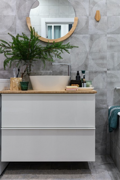 Как дизайнеры делают для себя: 5 ванных комнат из квартир профи