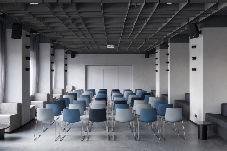 На высшем уровне: VIP-лаунж отеля Azimut в Москве