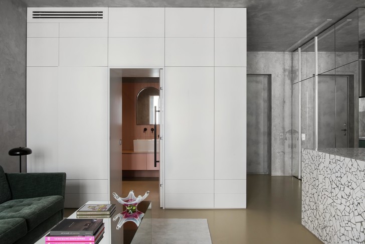 Бетонная квартира 42 м² в Москве