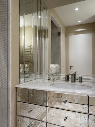 Чайная роза: квартира на Арбате в Москве