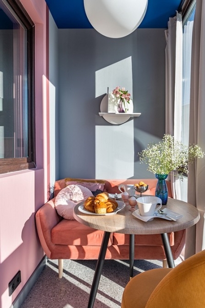 Как выглядит стильный диван на ножках: 53 модных примера