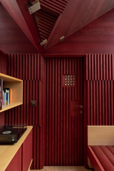 Рабочий кабинет в хозблоке: проект студии Clancy Moore Architects