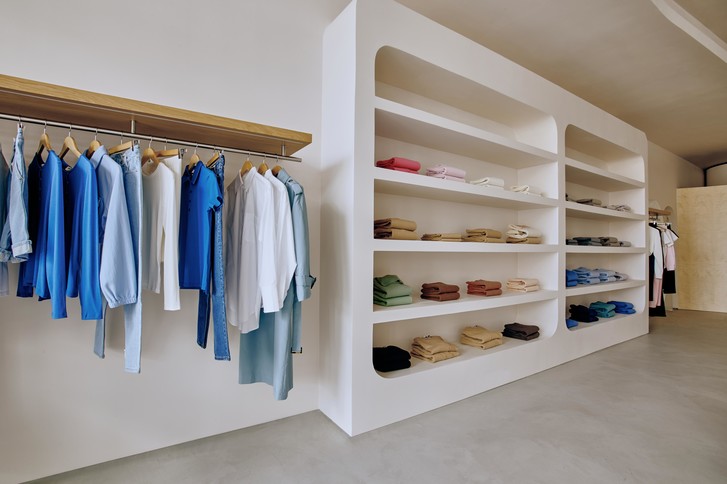 В Екатеринбурге открылся шоурум Present & Simple