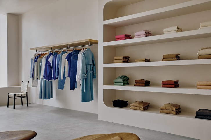 В Екатеринбурге открылся шоурум Present & Simple