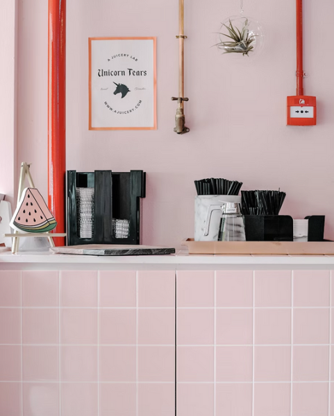 5 способов сделать кухню в съемной квартире уютнее (и не потратить много)