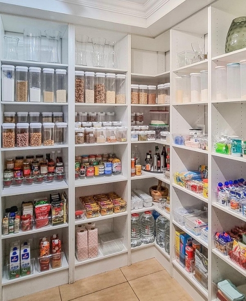 6 примеров красиво организованных кладовых