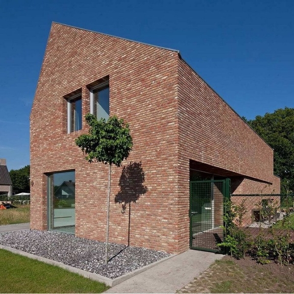 Чем обшить дом дешево и красиво снаружи: 5 доступных вариантов