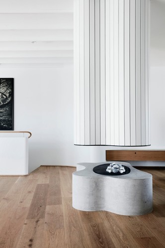 Дом из бетона и стали на побережье Австралии