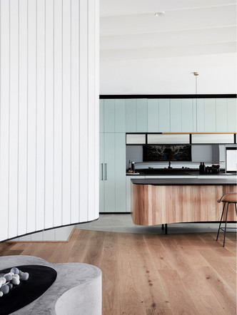 Дом из бетона и стали на побережье Австралии