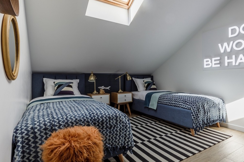 Как оформить интерьер для отдыха семьи с 5-ю детьми: реальный пример апартаментов в Адлере