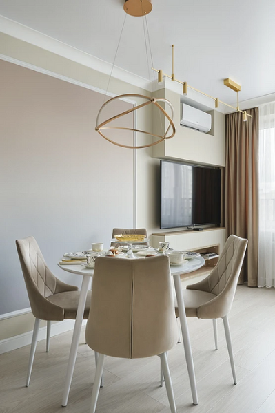 Круглый стол в интерьере: советы по выбору и 77 красивых фото в интерьере