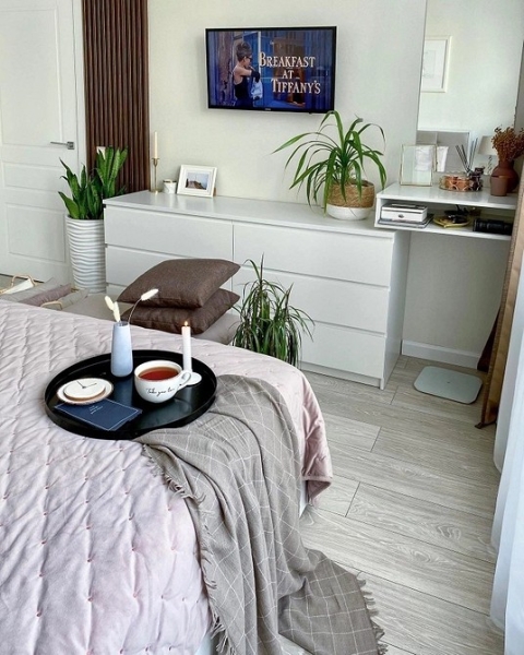 Зеркала в интерьере: где и как использовать? 55 идей с фото