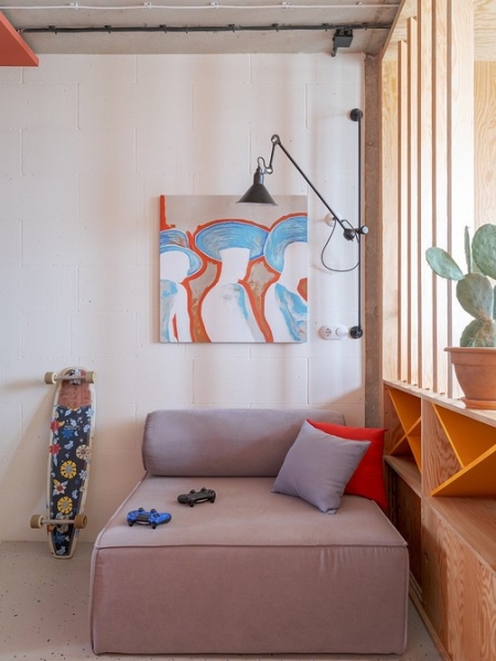 5 маленьких студий от дизайнеров, в которых поместилась кровать