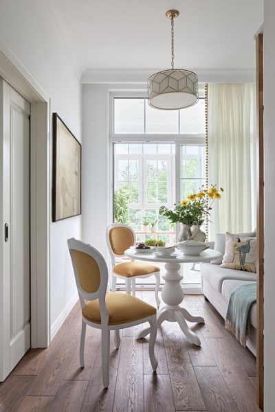 Аналог кухонного «уголка»: 6 дизайнерских кухонь с диванчиком вместо стульев