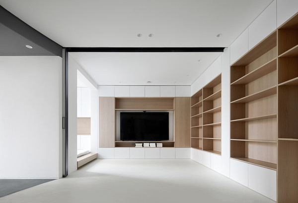 Белая квартира в Пекине, где все спроектировано с оглядкой на детей