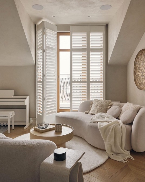 Белый цвет в интерьере: как использовать и с чем сочетать (47 фото)