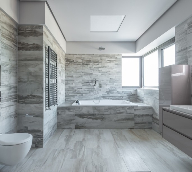 Чем закрыть ванну от пола до бортиков: 7 стильных и практичных вариантов