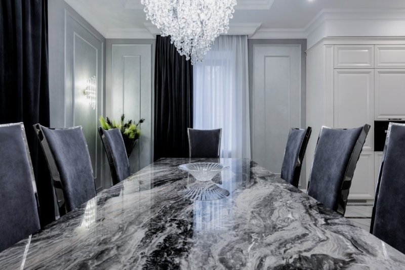 Черные шторы: как использовать в интерьере (70 фото)