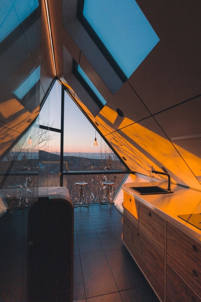 Дом-«скворечник» по проекту студии Repère Boréal в Канаде