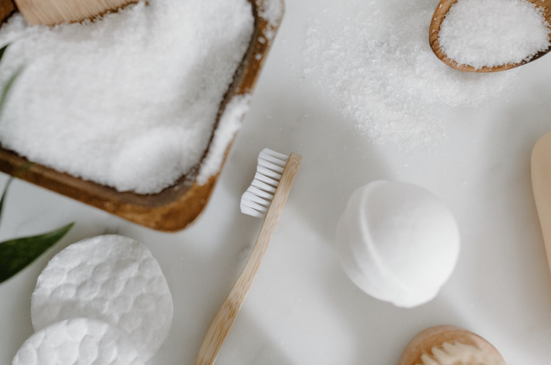 Как убрать катышки с одежды: 9 лучших способов