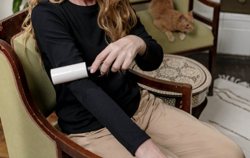 Как убрать катышки с одежды: 9 лучших способов