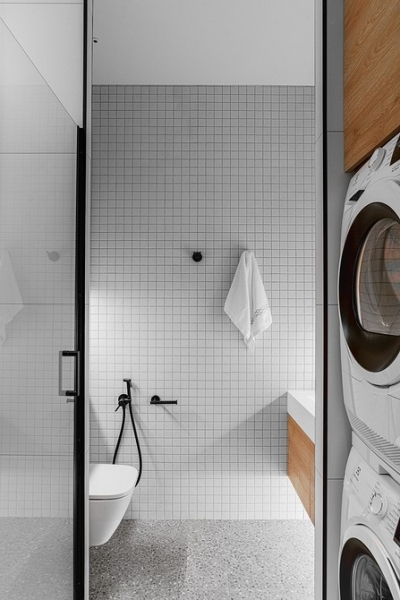 Как уместить все в дизайне ванной: туалет, стиральную машину, ванну или душ? Реальные планировки и 83 фото