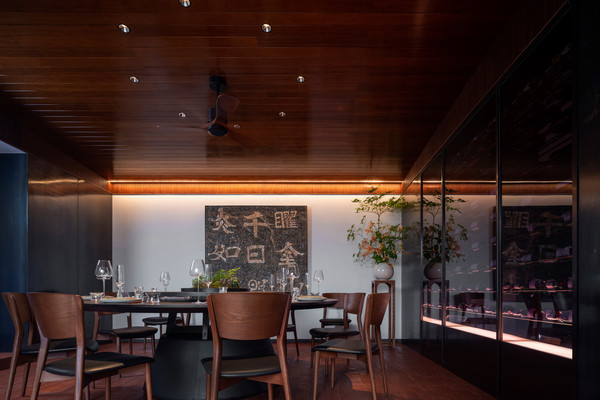 Под звездами и луной: дом в Пекине с гостиной на улице