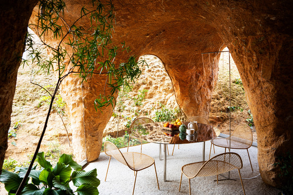 Подземный дом с рестораном для шеф-повара