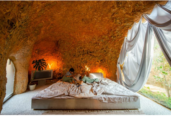 Подземный дом с рестораном для шеф-повара