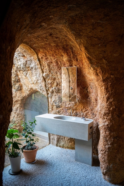 Подземный дом с рестораном для шеф-повара