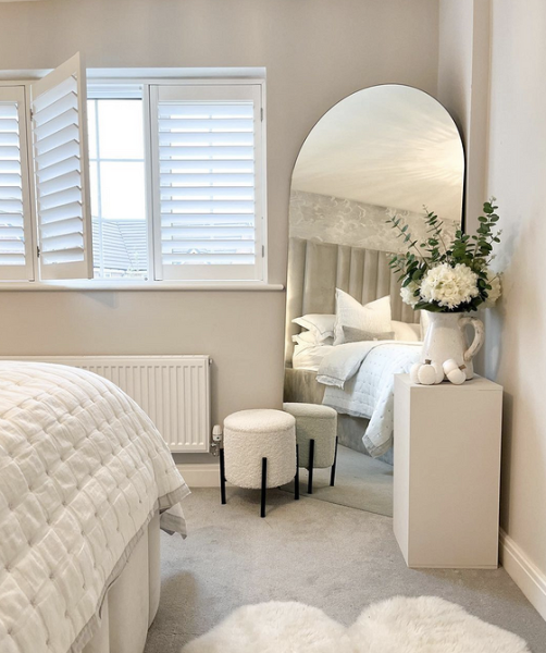 Серая спальня: советы по подбору палитры и 70 фото для вдохновения