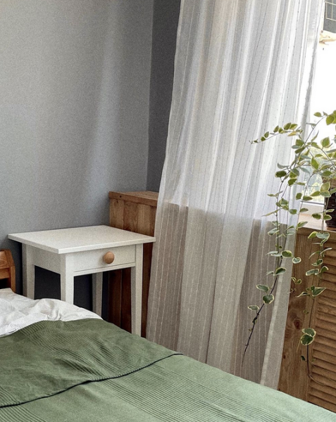 Серая спальня: советы по подбору палитры и 70 фото для вдохновения