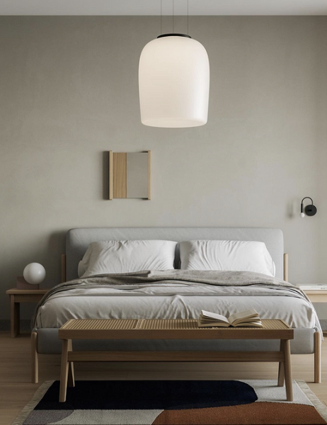 Серая спальня: советы по подбору палитры и 70 фото для вдохновения