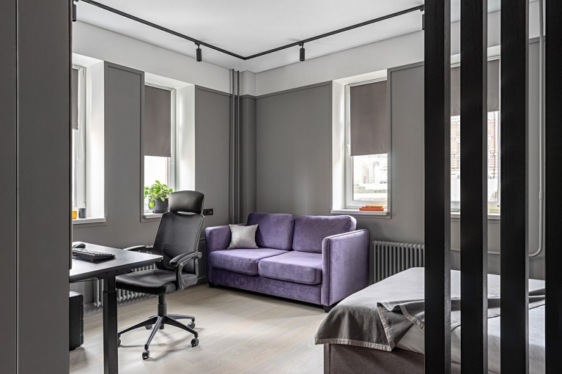 Серый и розовый: современная квартира в красивых оттенках для женщины и взрослого сына