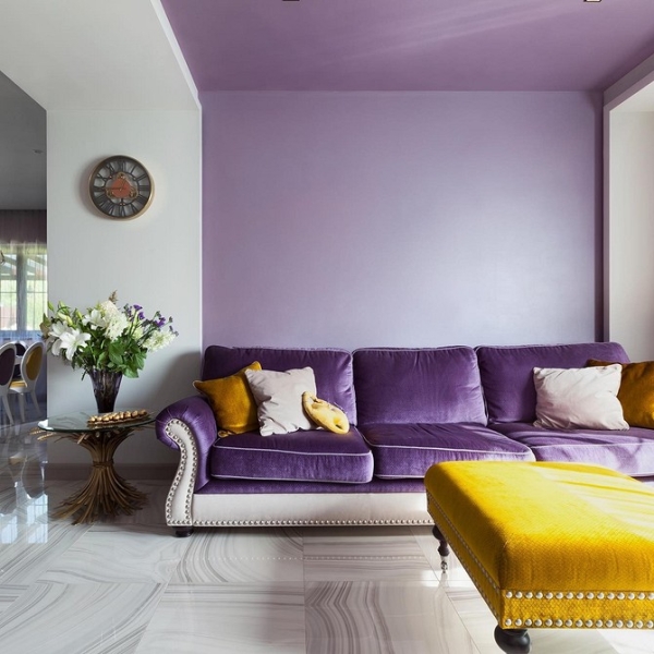 Фиолетовый в интерьере: 6 лучших сочетаний с другими цветами и 80 фотопримеров