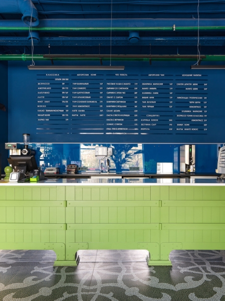 Яркая кофейня Garden в Тюмени