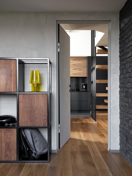 Как дизайнер превратила квартиру в двухуровневый лофт с элементами минимализма