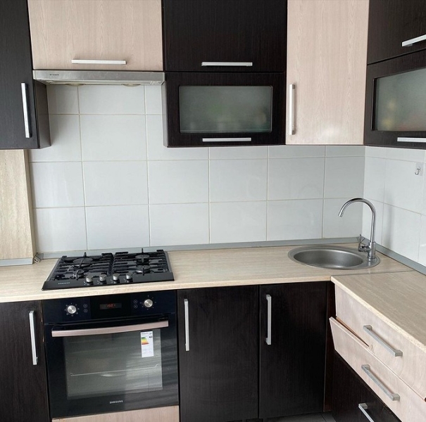 Красим фасад кухни в белый цвет своими руками: выбор краски, инструкция и примеры