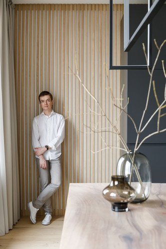 Минимализм в теплых тонах: квартира 115 м² в Санкт-Петербурге