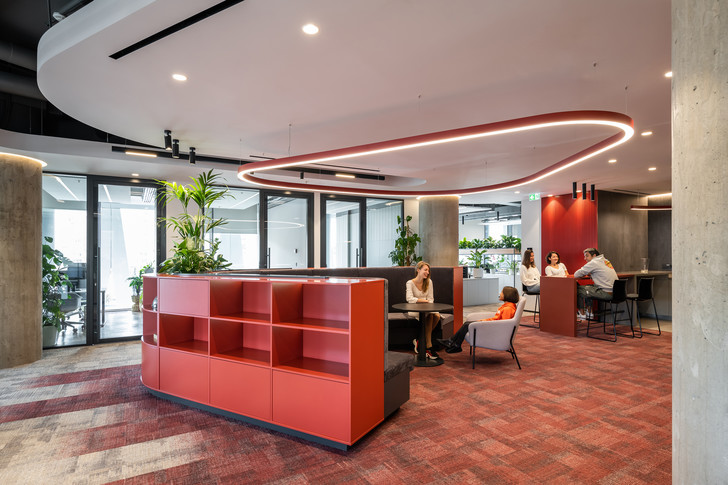 На контрастах: новый офис «Актион Девелопмент»