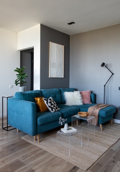 Нейтральная база и эффектный декор: как дизайнер оформила квартиру для семьи в Москве