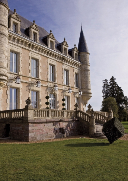 The Best of ELLE DECORATION: современный облик французского шато XIX века