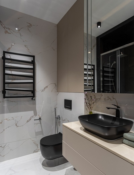 Уютно и функционально: двухкомнатная квартира 62 кв. м для девушки