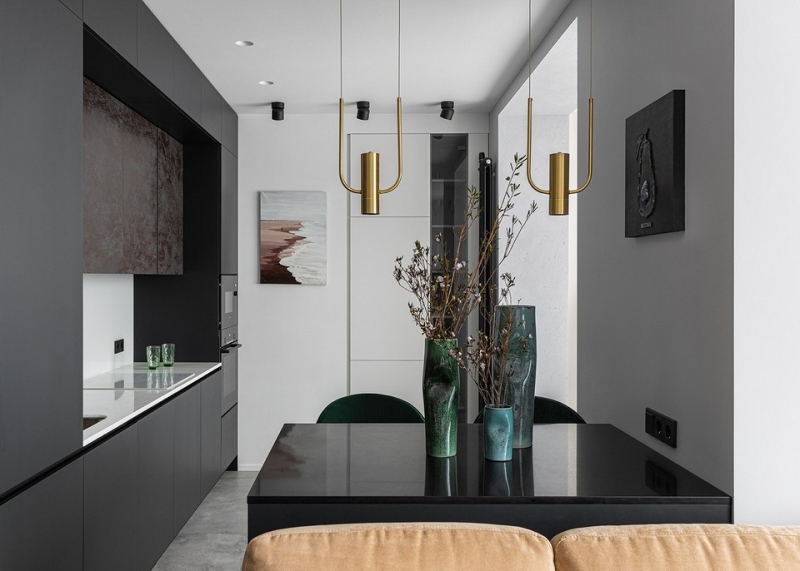 Уютно и функционально: двухкомнатная квартира 62 кв. м для девушки