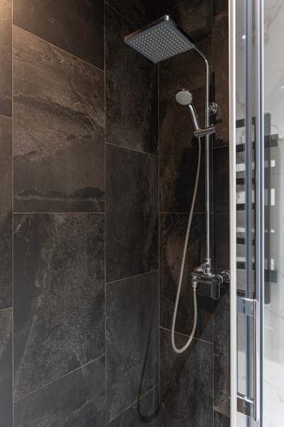 Уютно и функционально: двухкомнатная квартира 62 кв. м для девушки