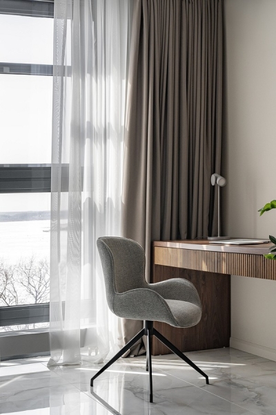 В стиле модерн: как дизайнер оформила студию 56 кв. м, которая выглядит просторно