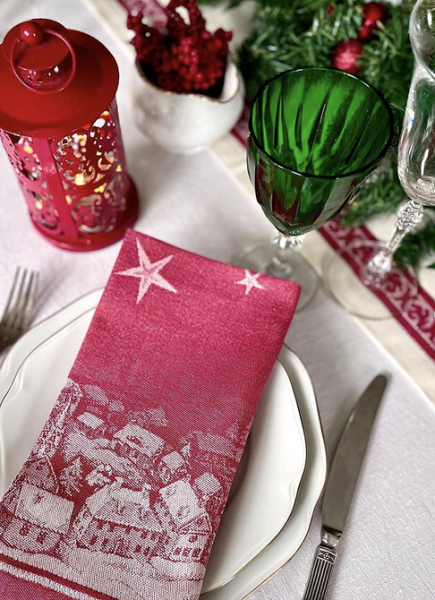 7 невероятных идей для украшения дачи к Новому году