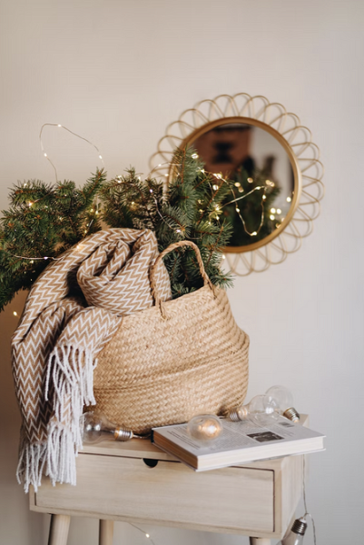 7 невероятных идей для украшения дачи к Новому году