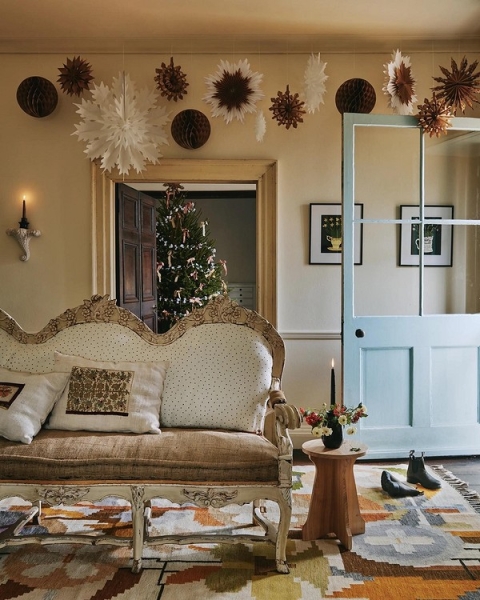 8 потрясающих идей для украшения интерьера свечами